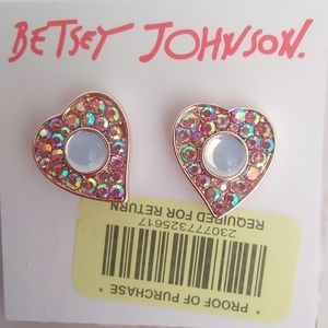 Betsey Johnson New White Heart Earrings